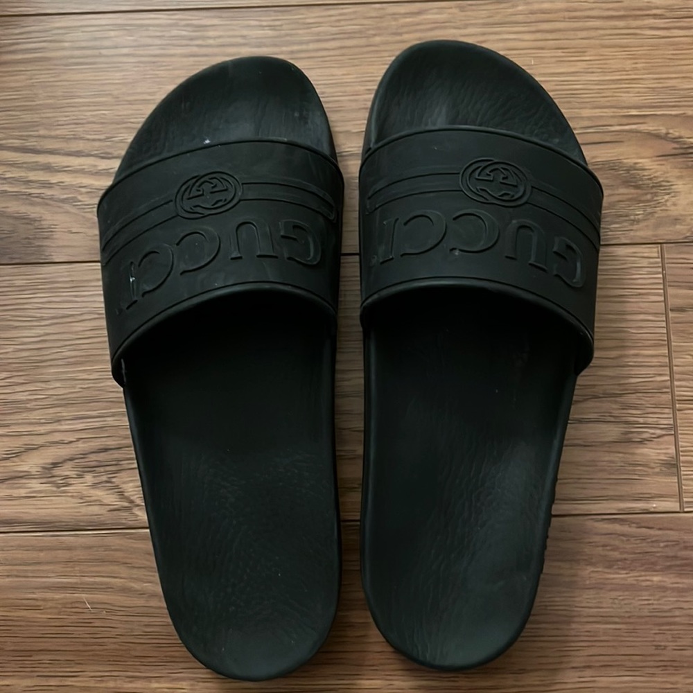 Mens Gucci slides